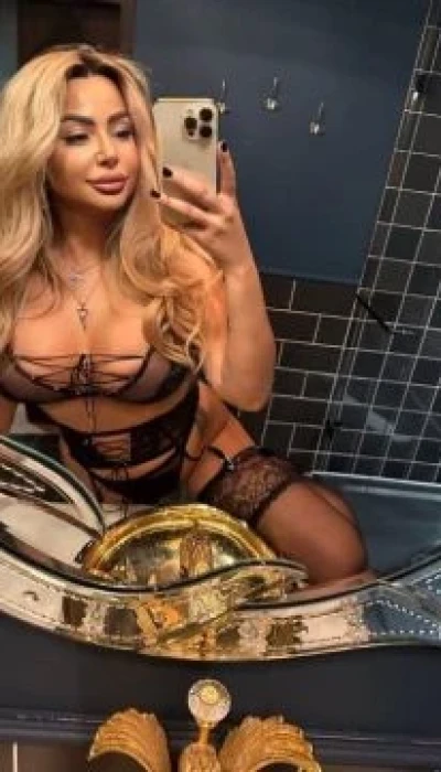 Alena Diamond