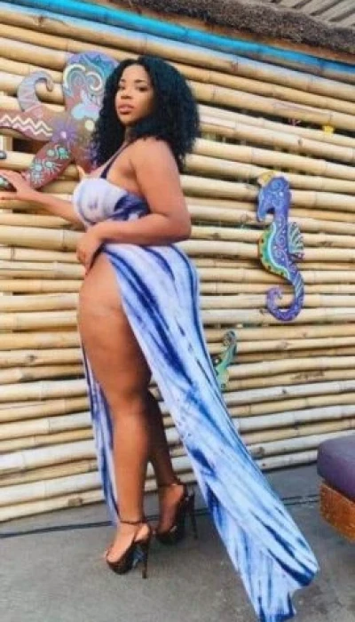 Mia