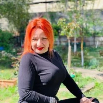 Rox red hair