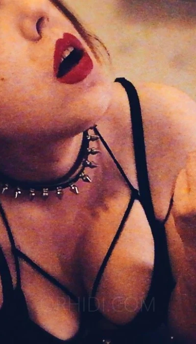 Mistress_Komakino