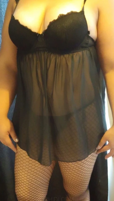 SEXYBUSTYGIRL