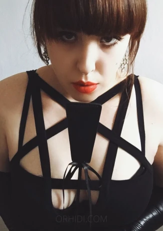 Mistress_Komakino