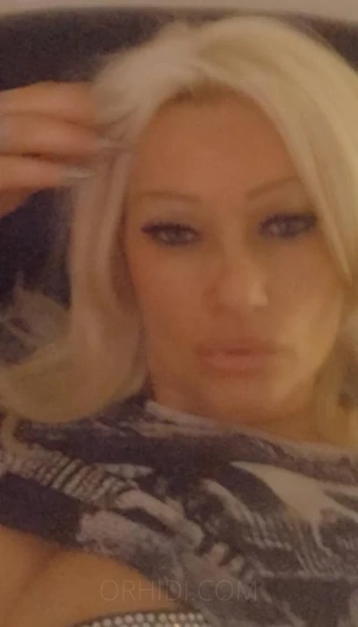 Kelsey milf xxx