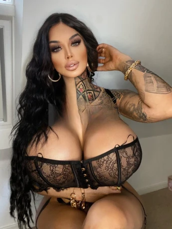 Valentina Rose