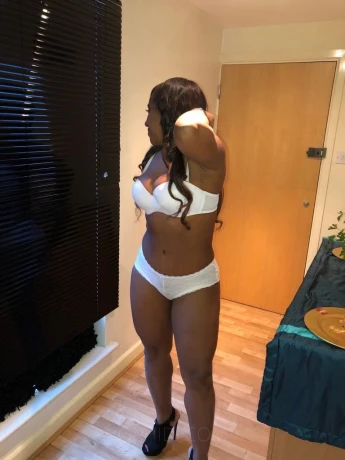 carina mami bella