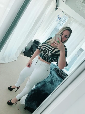 SOFIA GORGEOUS