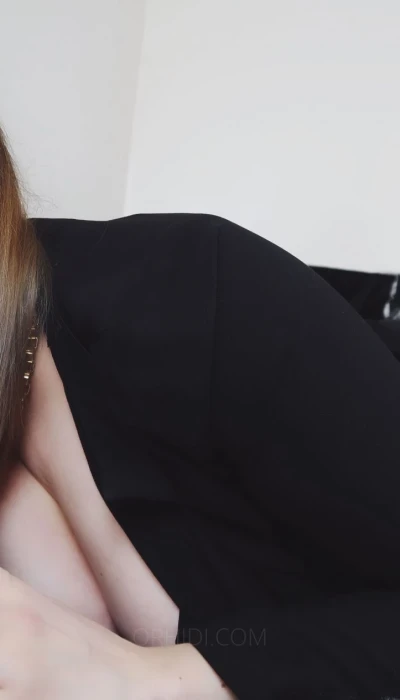 Mistress_Komakino