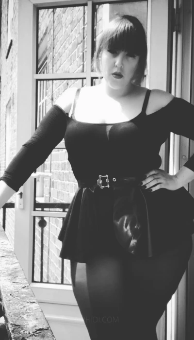 Mistress_Komakino
