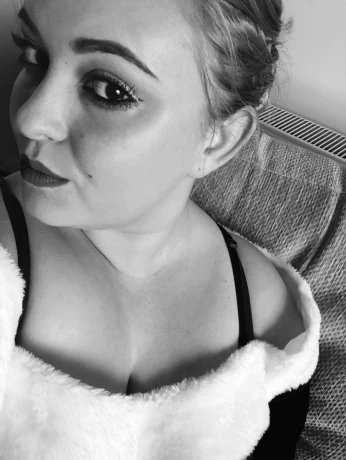 TheBlondeBBW