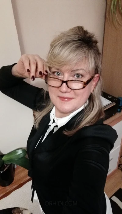 Classy Hotwife
